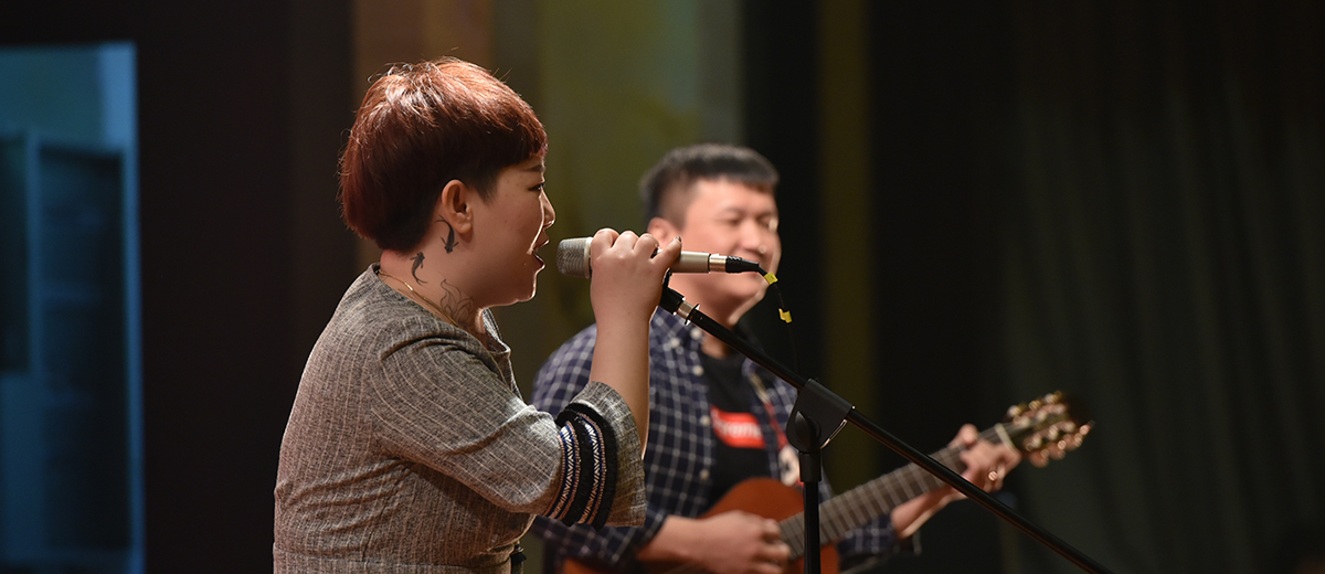 Music singing
